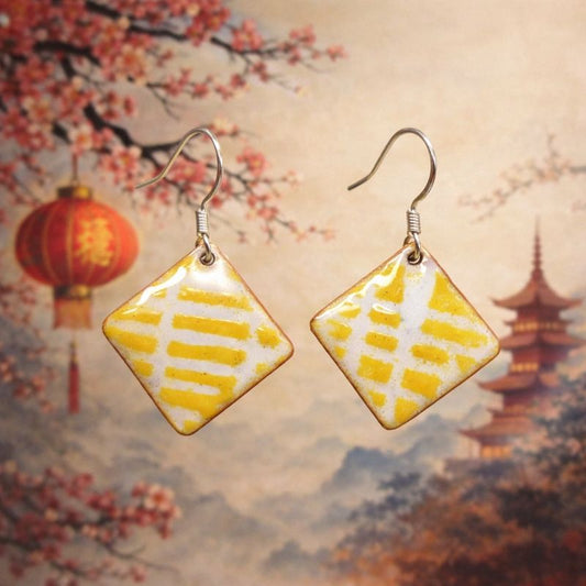 Emaille Ohrringe "Komorebi-Licht" aus der Kollektion Fernöstliche Seide & Feuer