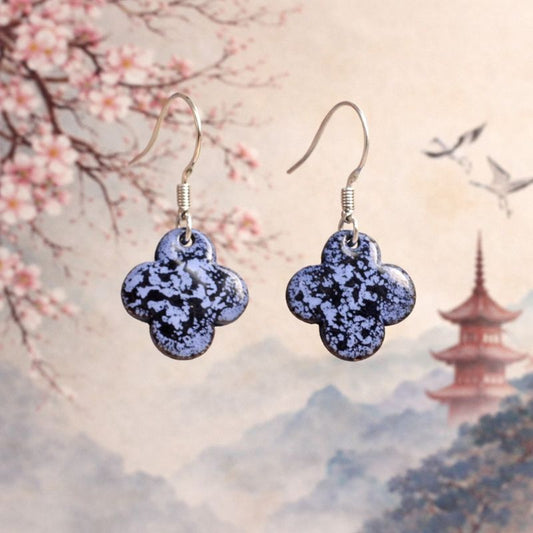 Emaille Ohrringe "Sakura-Hauch" aus der Kollektion Fernöstliche Seide & Feuer