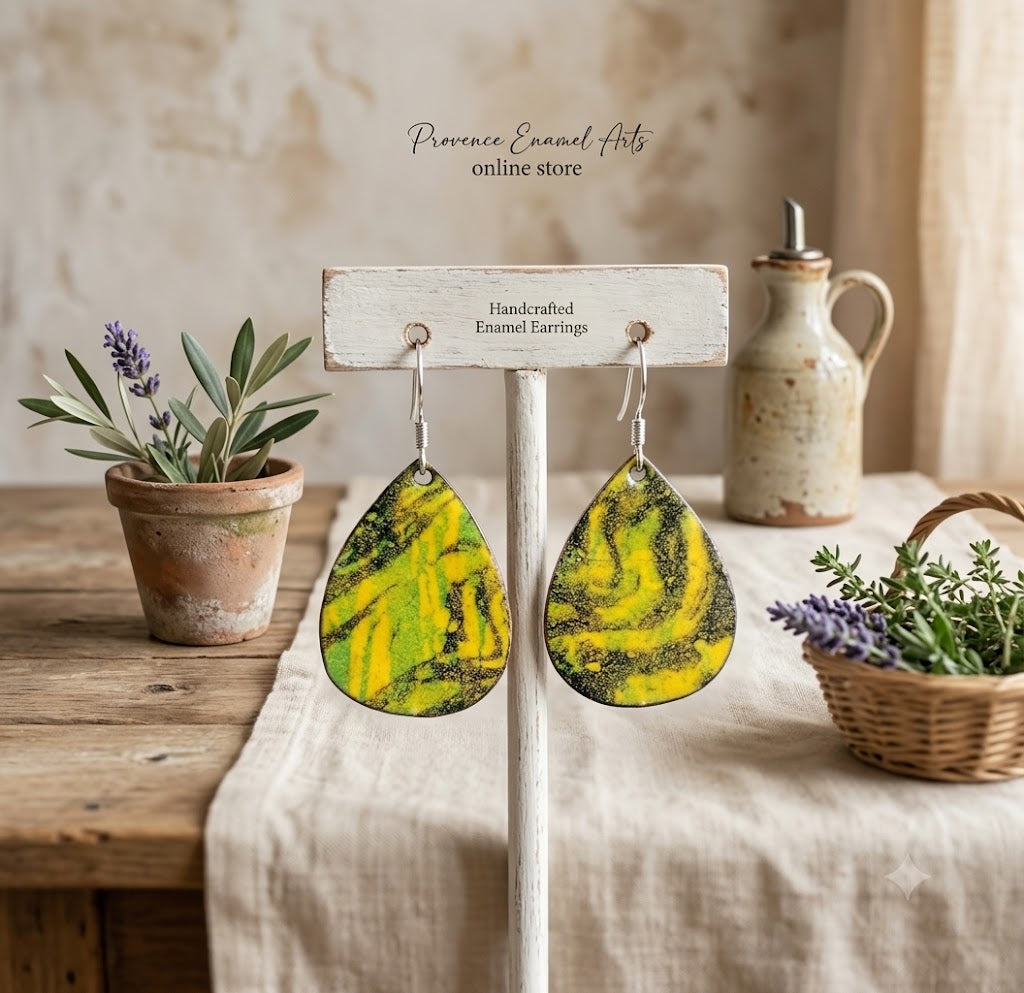 Handgefertigte Emaille-Ohrringe „Abstract Nature“