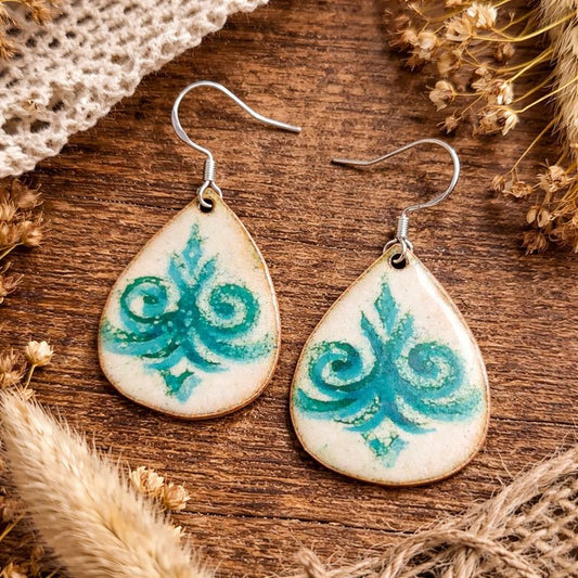 Emaille Ohrringe "Jade-Palast" aus der Kollektion Fernöstliche Seide & Feuer