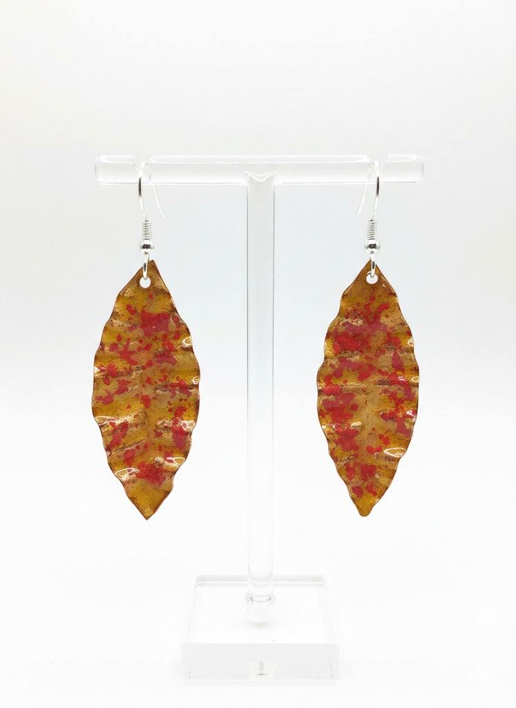 Emaille-Ohrringe "Herbstblatt" – Unikate von Emilia's Emaille