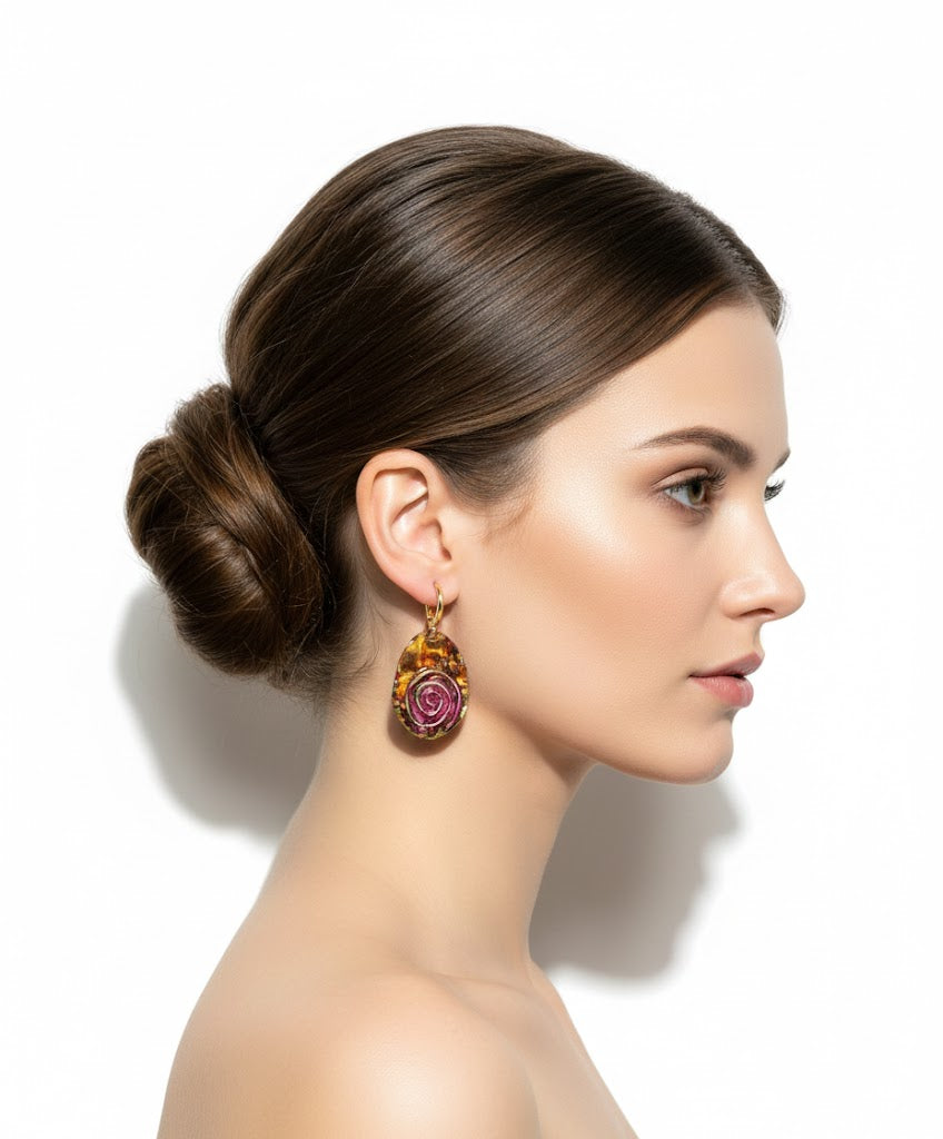 Emaille-Ohrringe "Dalis Spirale": Kunst am Ohr