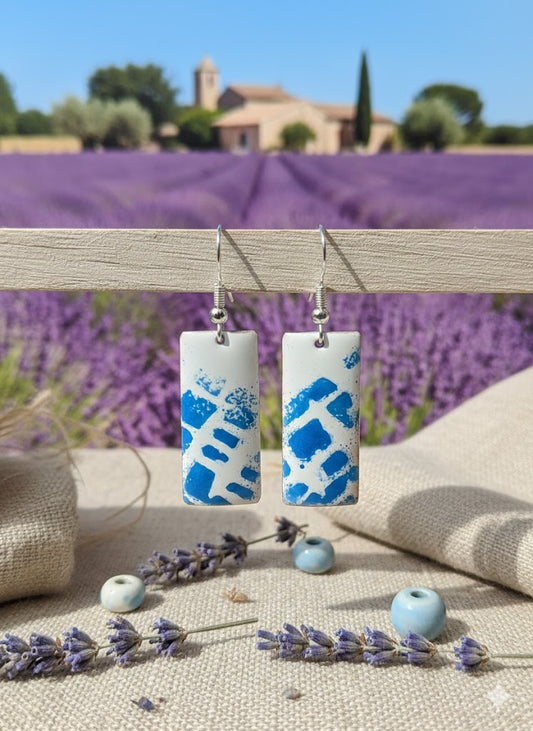"Ciel de Provence" – Handgefertigte Emaille-Ohrringe: Der Charme Südfrankreichs