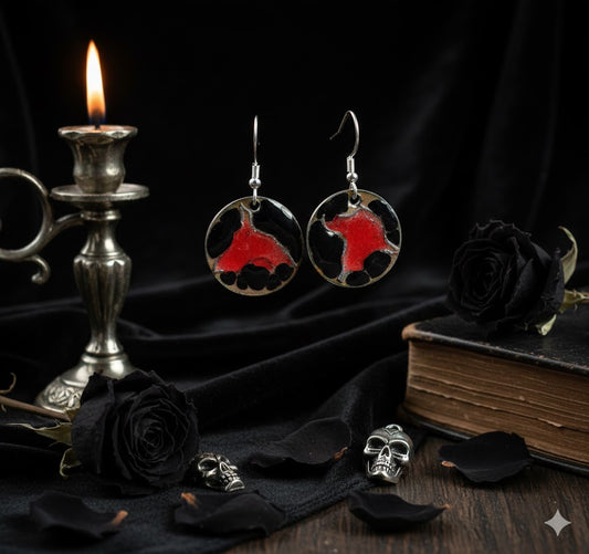 "Blutmond-Splitter" – Mystische Emaille-Ohrringe im Gothic-Stil