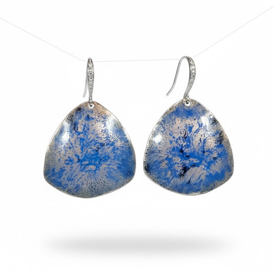 "Fjordleuchten" – Handgefertigte Emaille-Ohrringe: Die Magie des Nordens