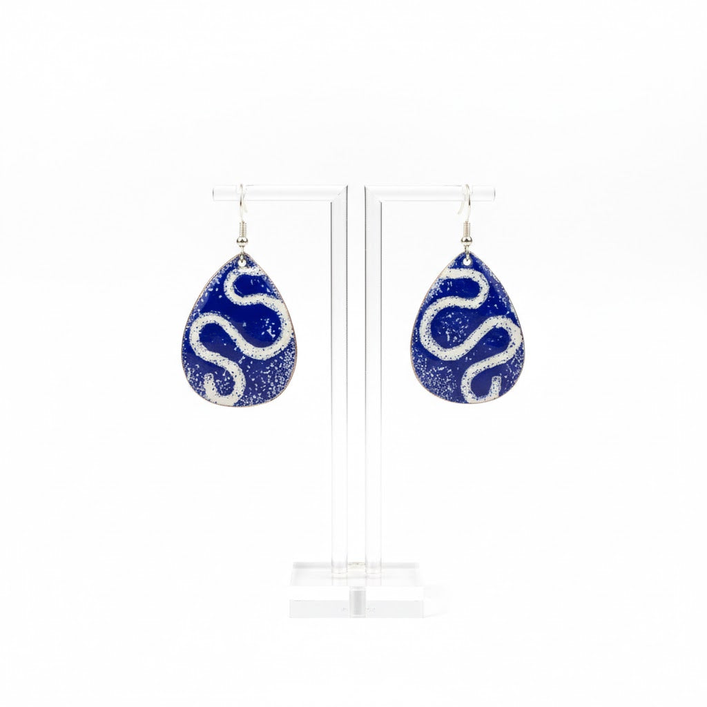 Emaille Ohrringe "Ukiyo-Träume" aus der Kollektion Fernöstliche Seide & Feuer